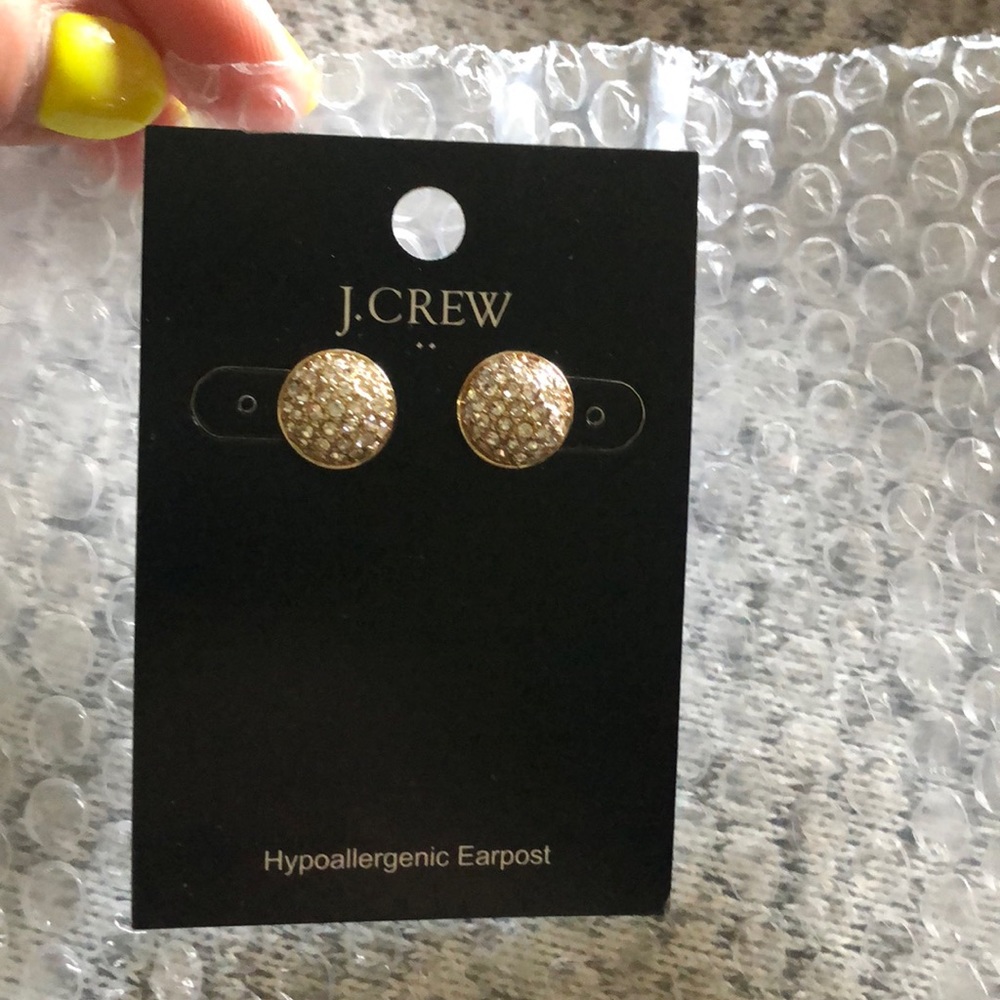 Woman’s earrings